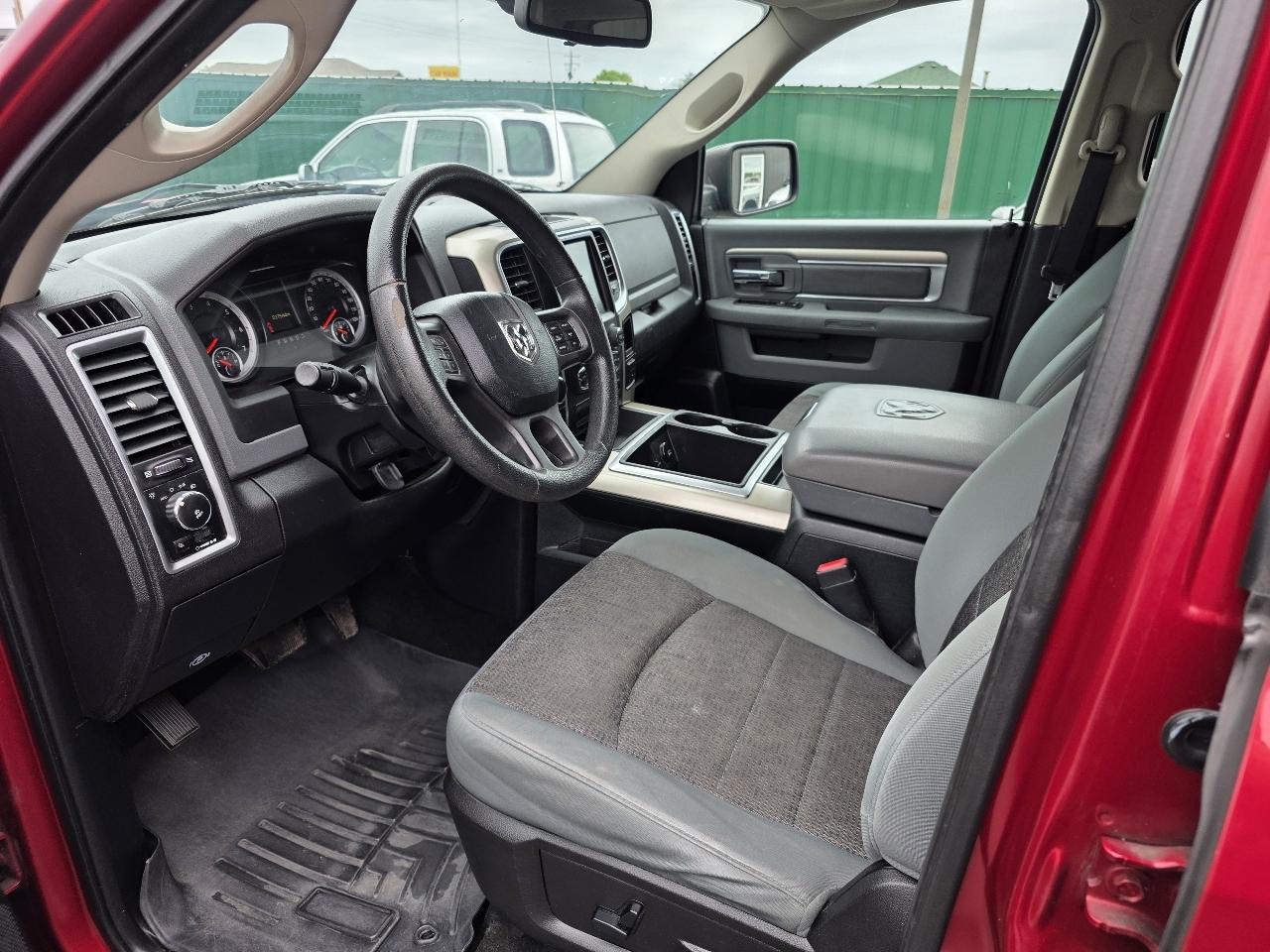 RAM 1500 SLT Crew Cab SWB 4WD 2014