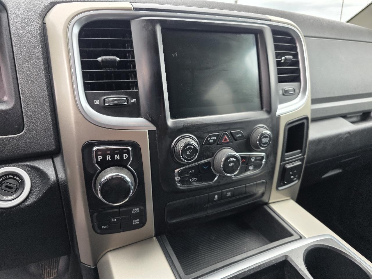 RAM 1500 SLT Crew Cab SWB 4WD 2014