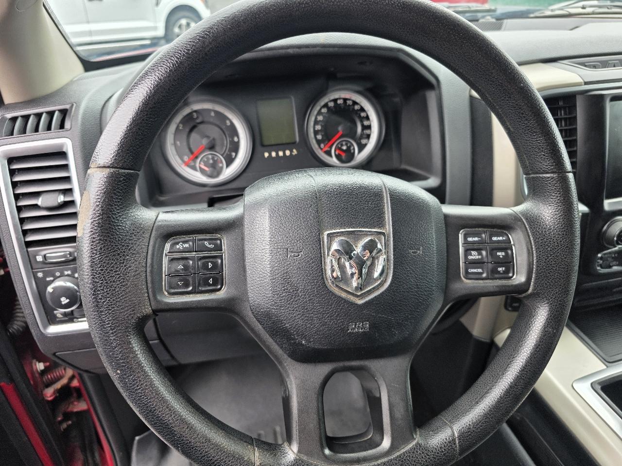 RAM 1500 SLT Crew Cab SWB 4WD 2014