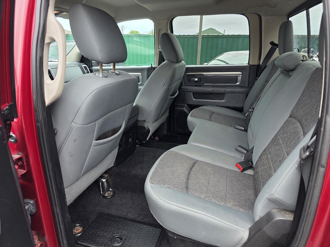 RAM 1500 SLT Crew Cab SWB 4WD 2014