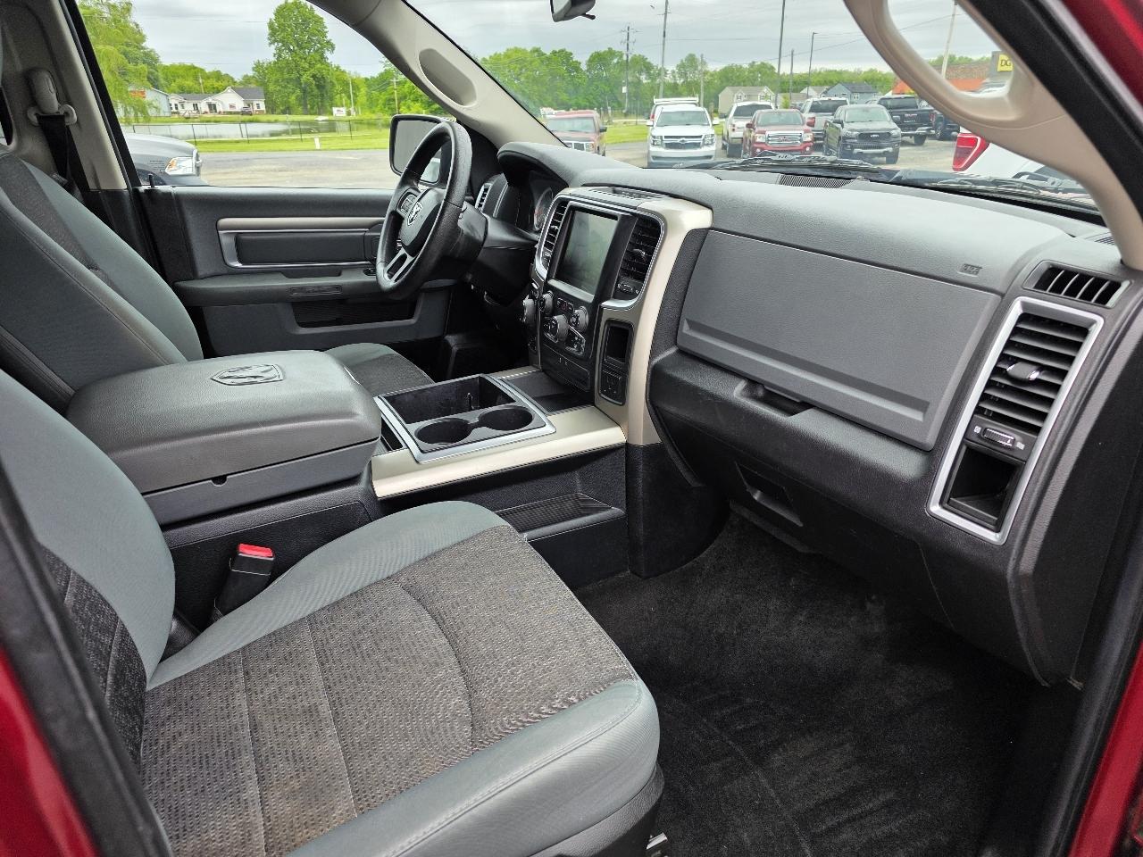 RAM 1500 SLT Crew Cab SWB 4WD 2014