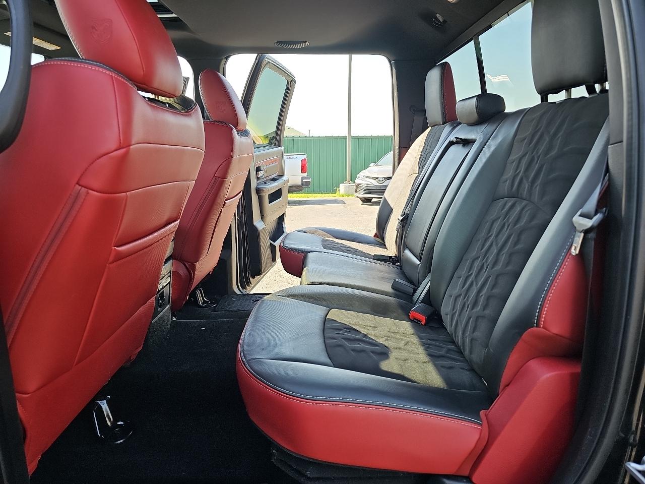 RAM 1500 Rebel Crew Cab SWB 4WD 2015