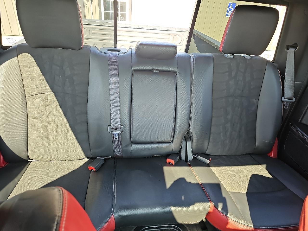 RAM 1500 Rebel Crew Cab SWB 4WD 2015