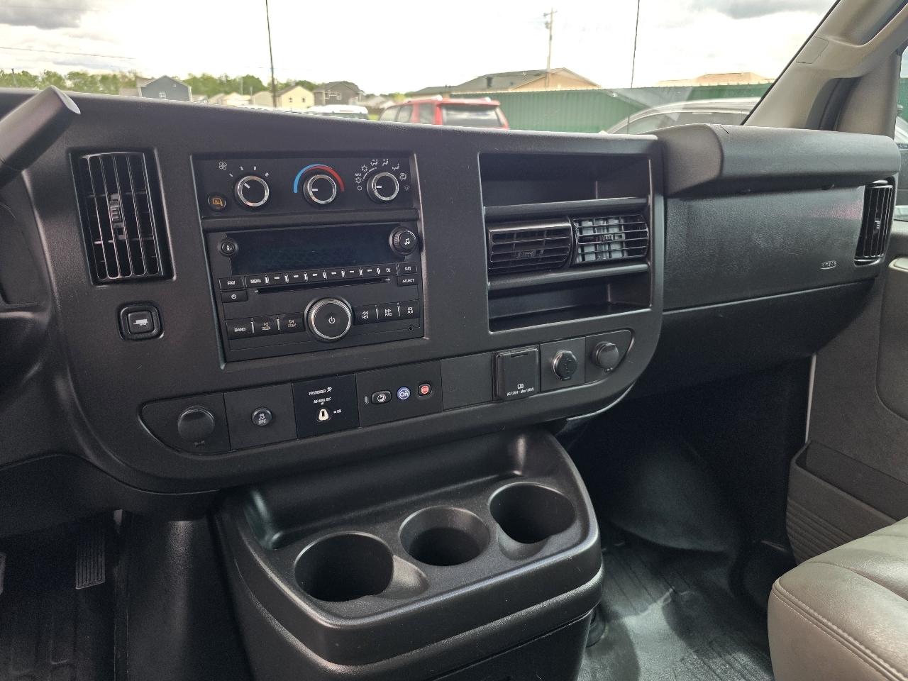 Chevrolet Express Van 2500 135" WB 2021