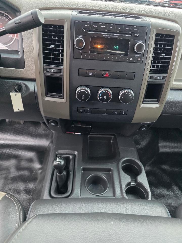 Dodge Ram 3500 Regular Cab 4WD DRW 2012