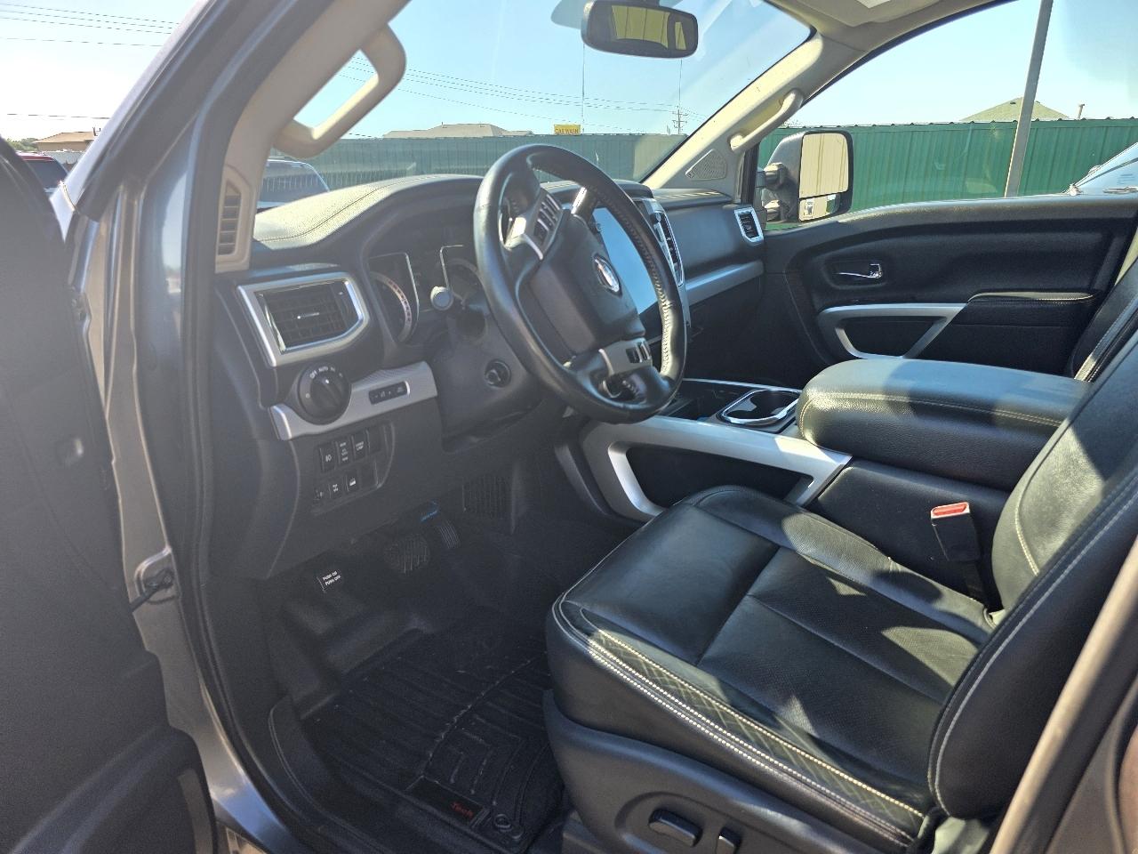 Nissan Titan XD PRO-4X 4WD Diesel 2017