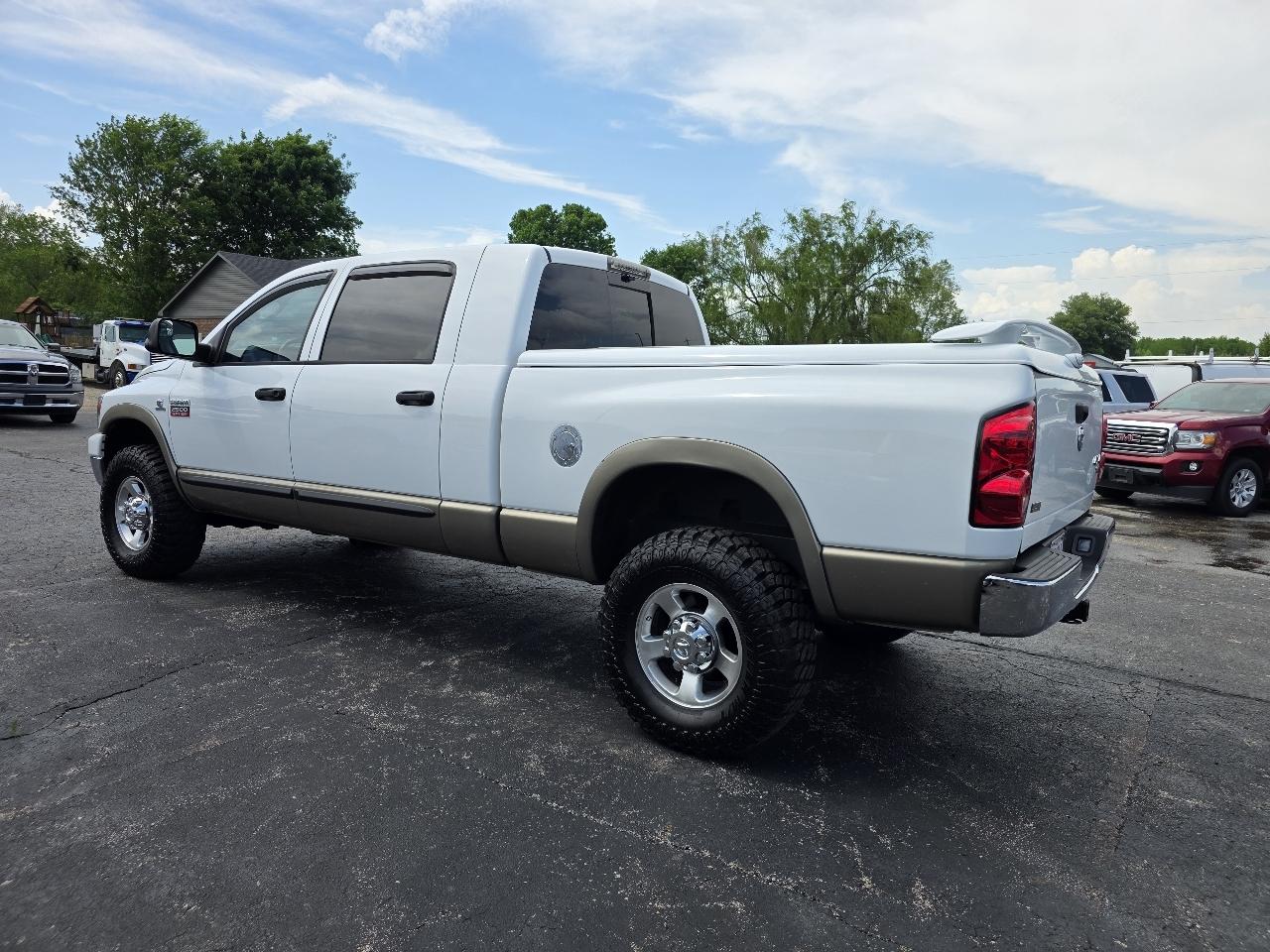 Dodge Ram 2500 SLT Mega Cab 4WD 2009