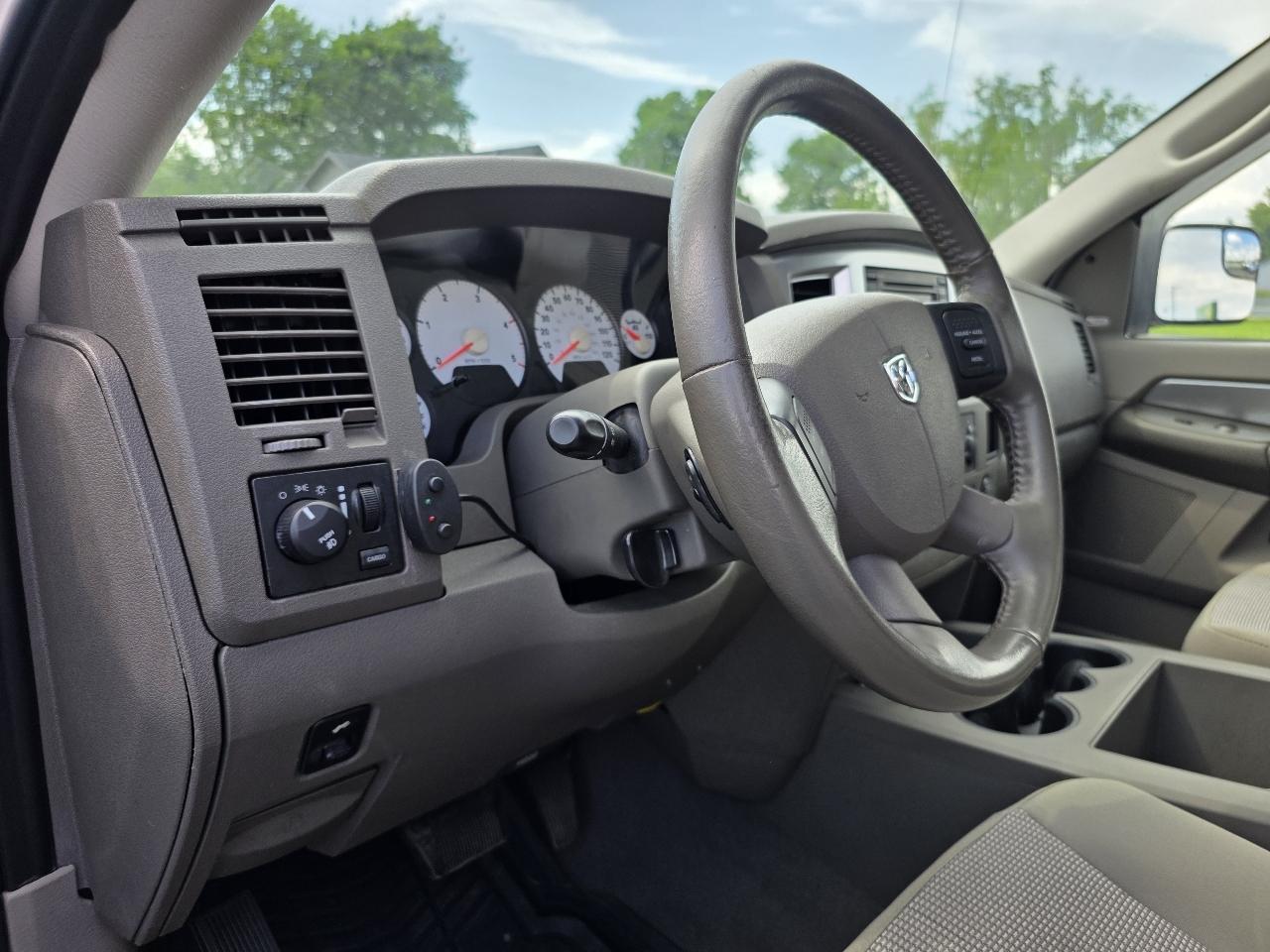 Dodge Ram 2500 SLT Mega Cab 4WD 2009