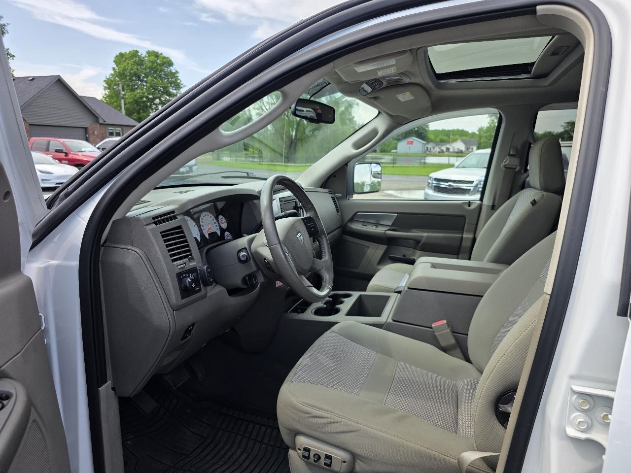 Dodge Ram 2500 SLT Mega Cab 4WD 2009