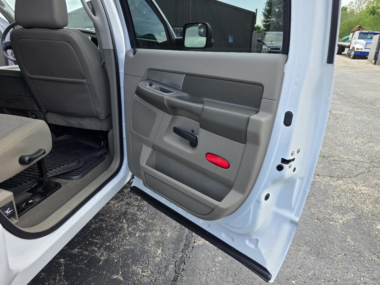 Dodge Ram 2500 SLT Mega Cab 4WD 2009