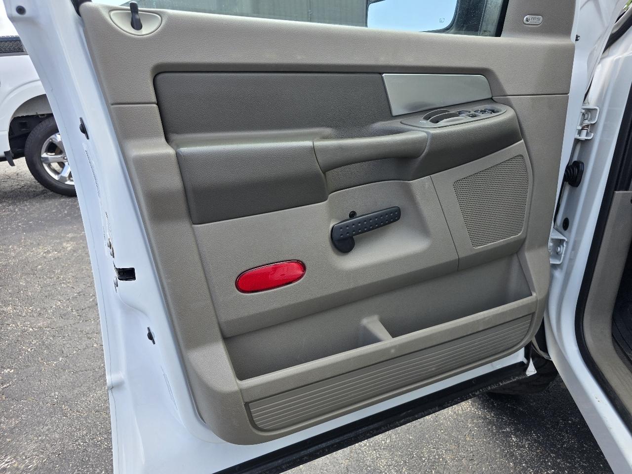 Dodge Ram 2500 SLT Mega Cab 4WD 2009
