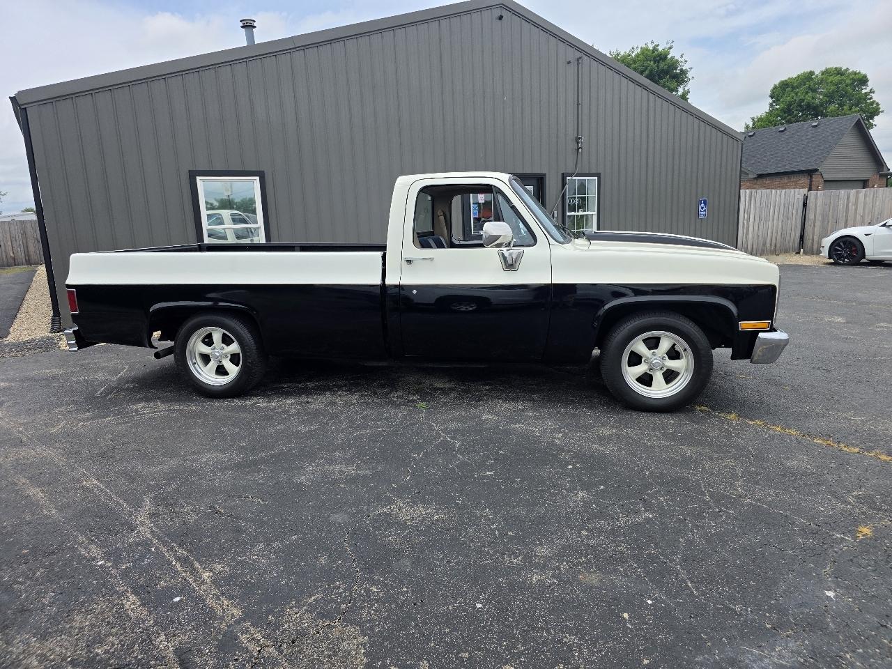 GMC R1500 Regular Cab 2WD 1987