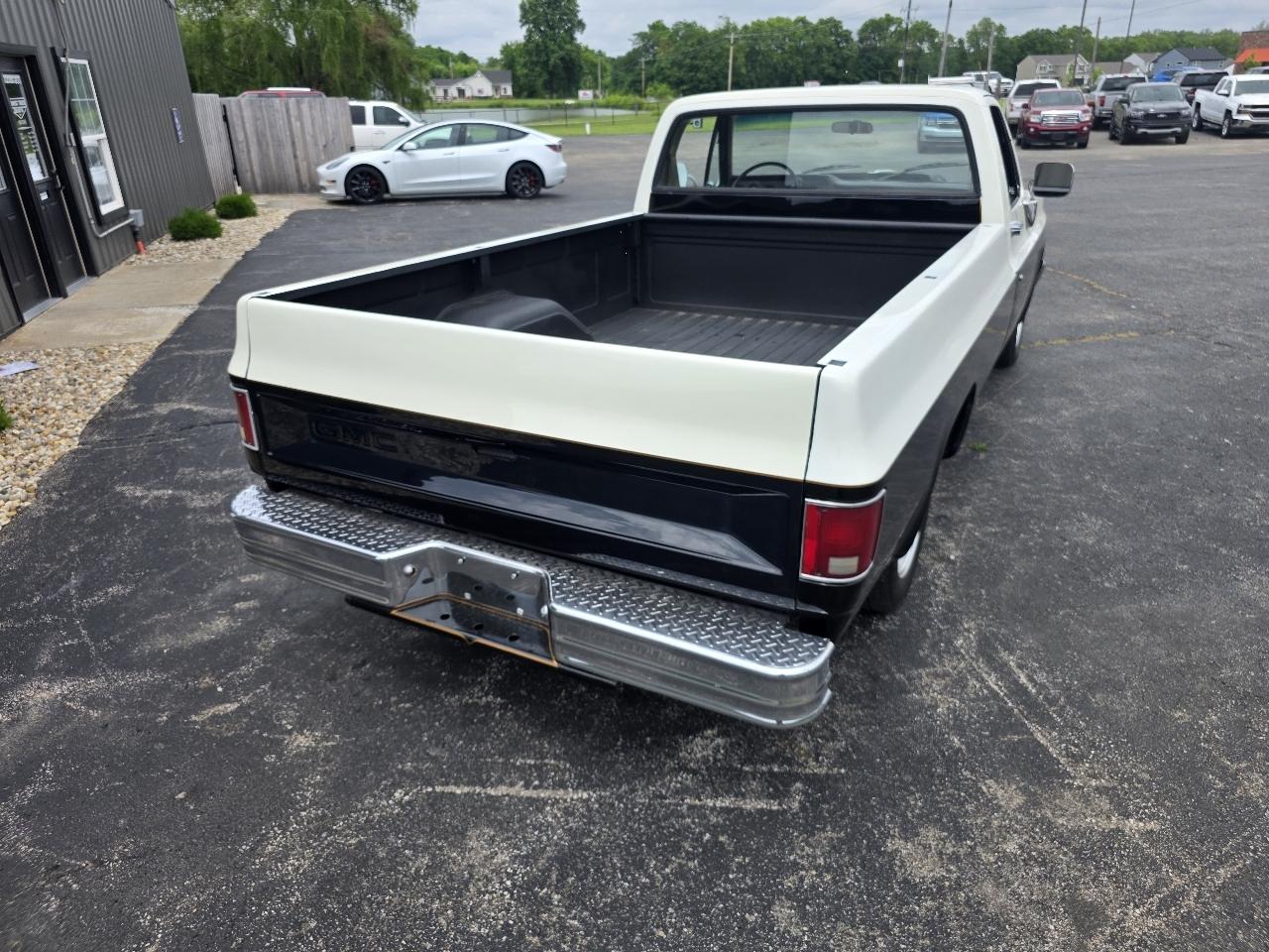GMC R1500 Regular Cab 2WD 1987
