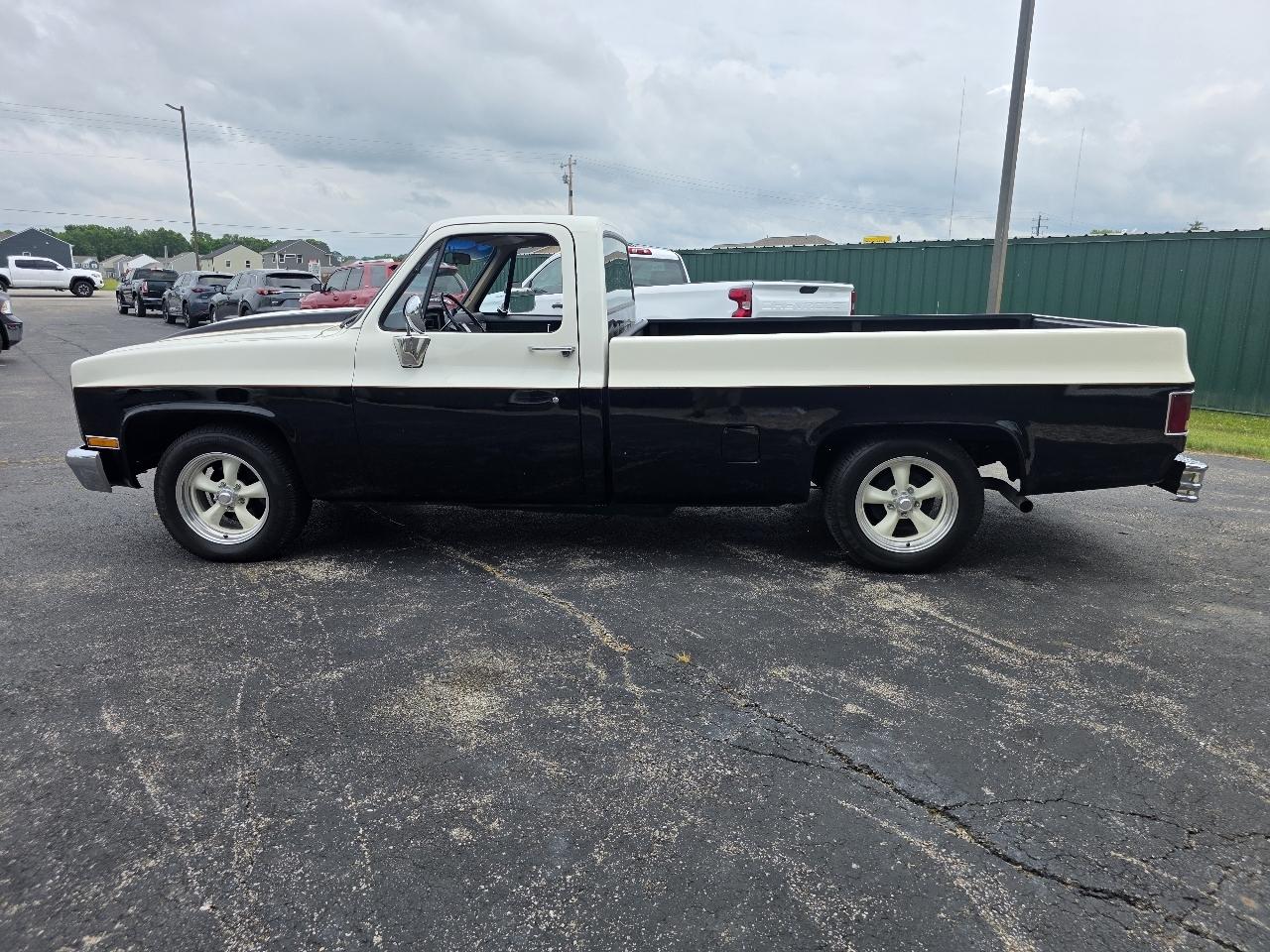 GMC R1500 Regular Cab 2WD 1987