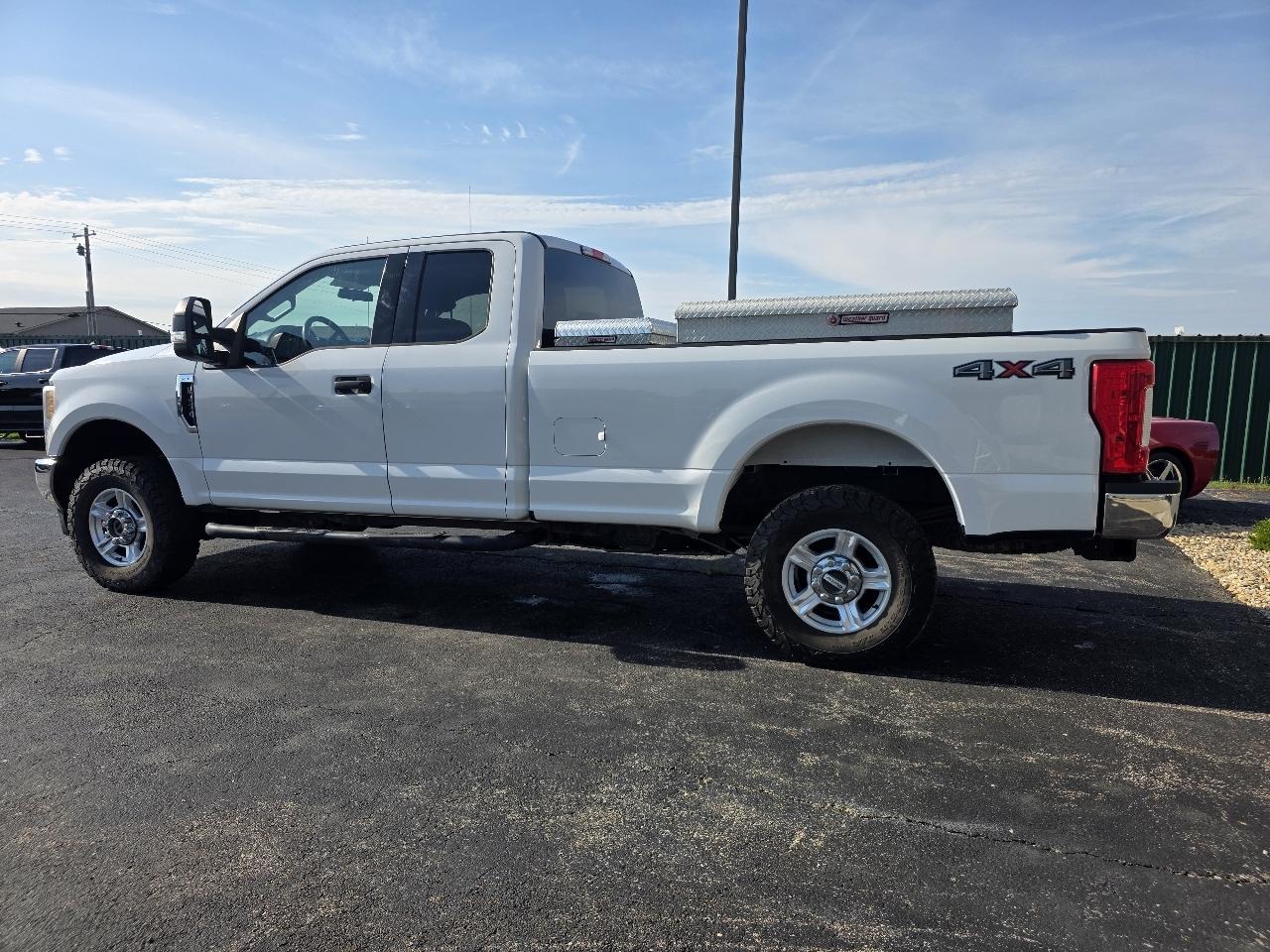 Ford F-250 SD XLT SuperCab 4WD 2017