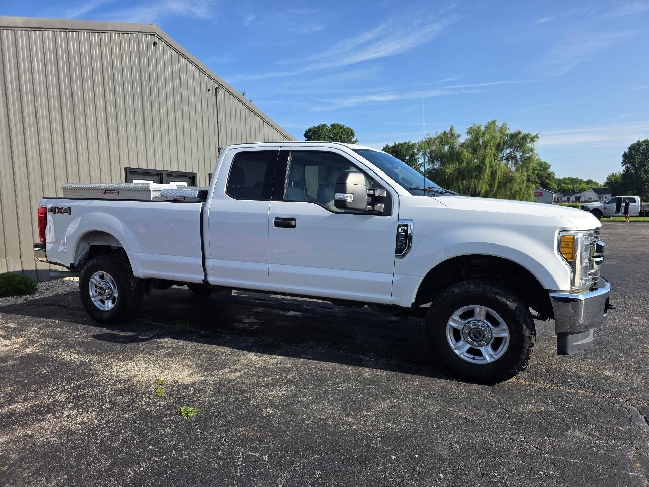 Ford F-250 SD XLT SuperCab 4WD 2017