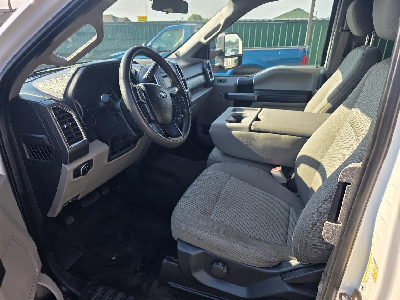 Ford F-250 SD XLT SuperCab 4WD 2017