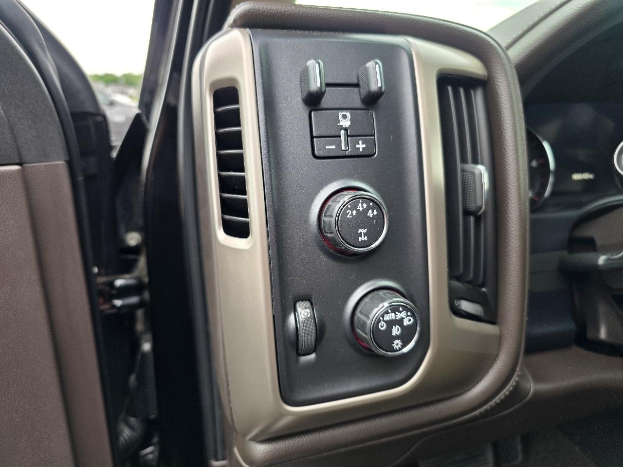 GMC Sierra 2500HD Denali Crew Cab 4WD 2016
