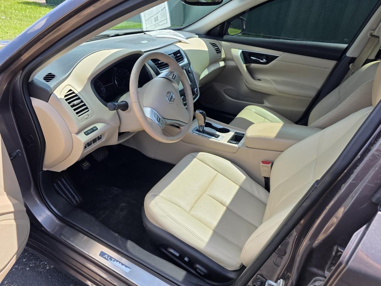 Nissan Altima 2.5 SL Sedan 2016