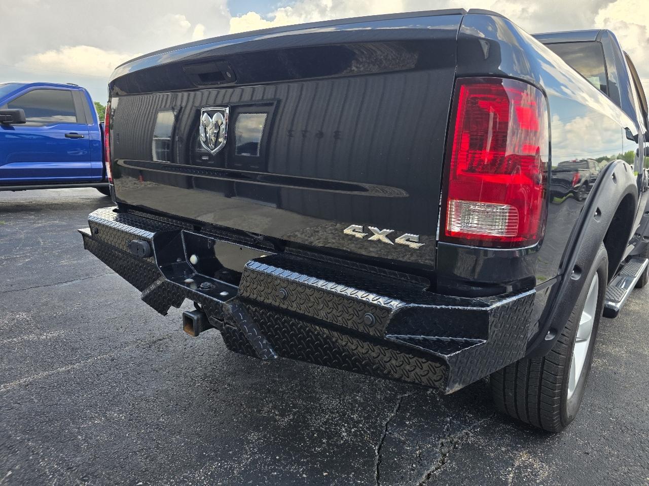 RAM 1500 4WD Reg Cab 120.5" Express 2013