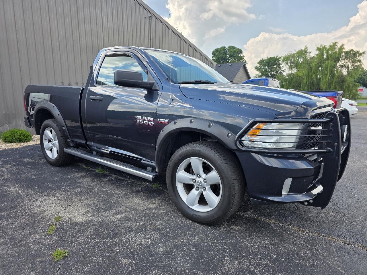 RAM 1500 4WD Reg Cab 120.5" Express 2013