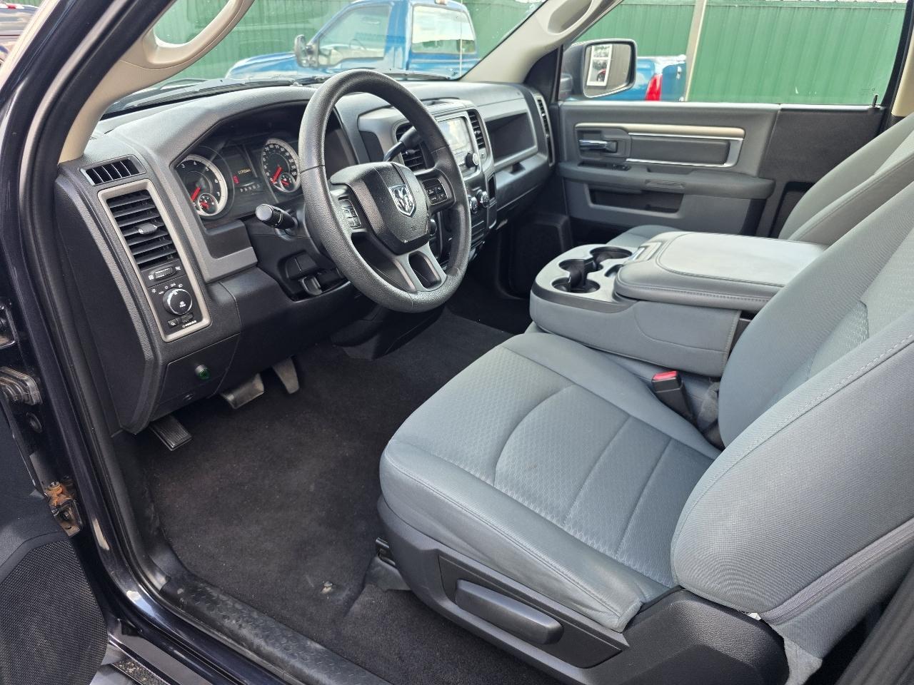 RAM 1500 4WD Reg Cab 120.5" Express 2013