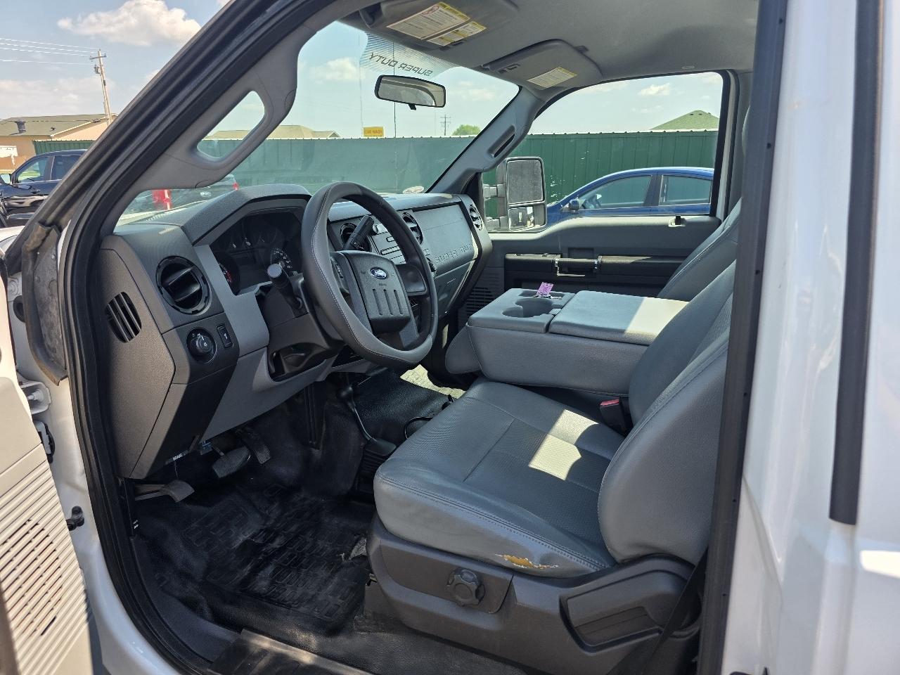 Ford F250 XL Reg Cab 2016