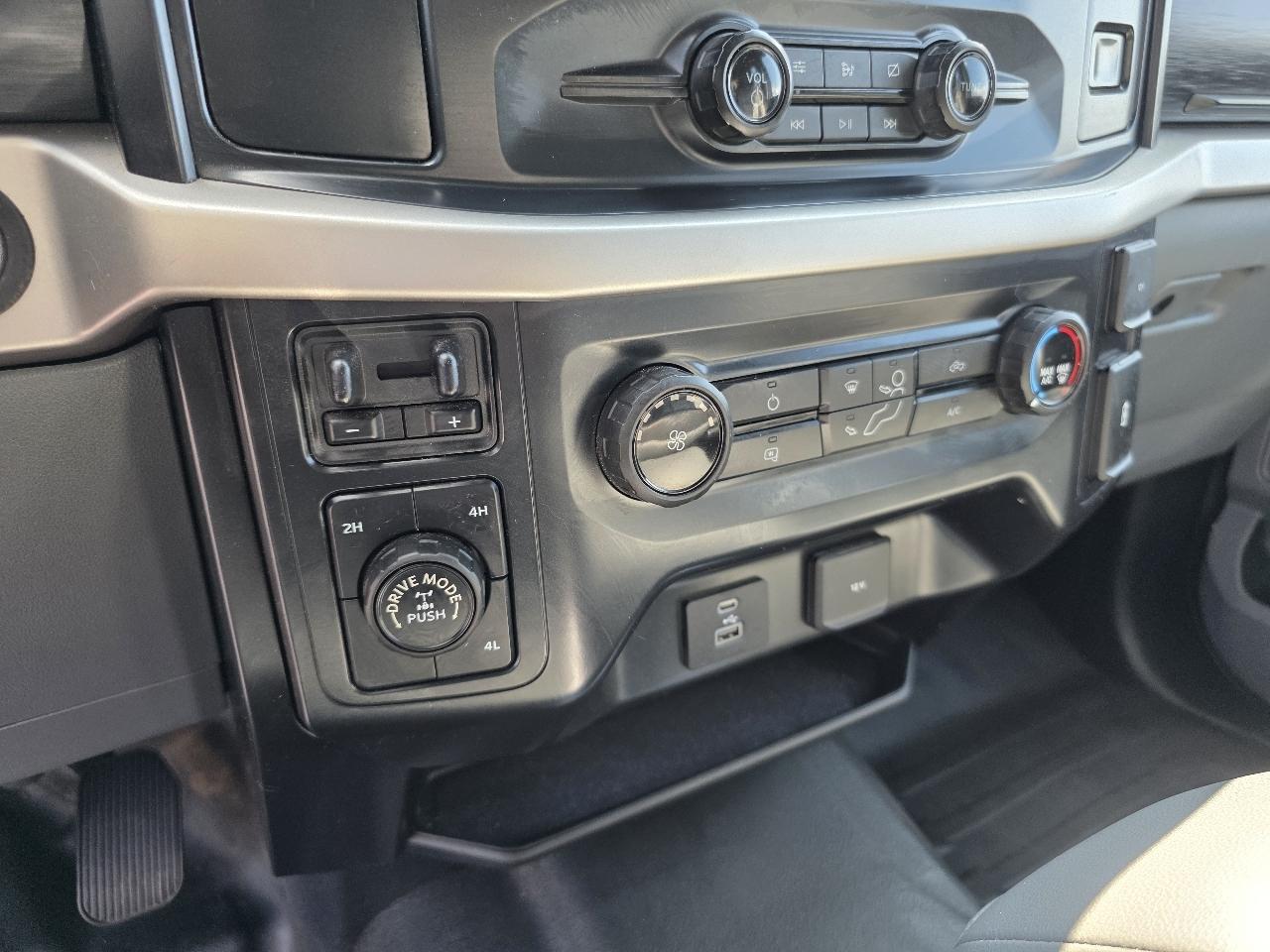 Ford F-150 XL SuperCrew 4WD 2021
