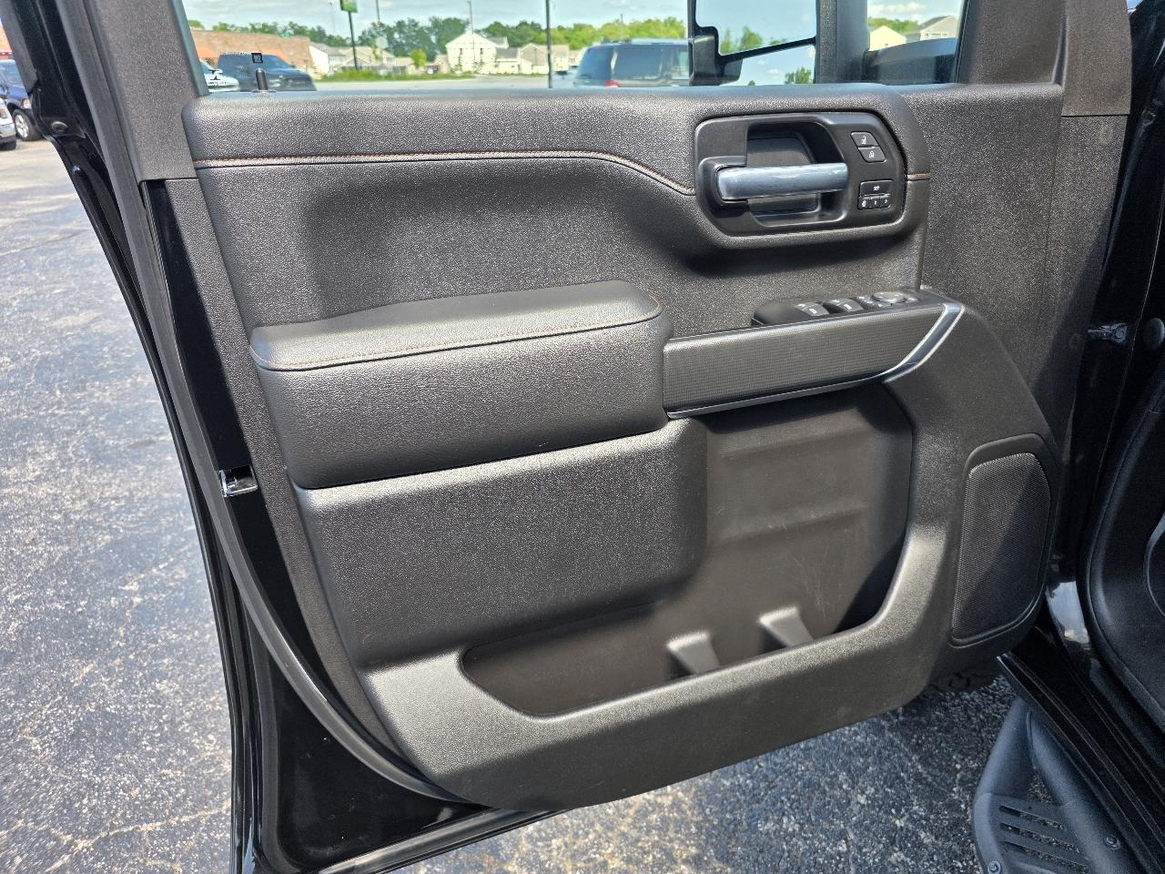 GMC Sierra 2500HD AT4 Crew Cab 4WD 2021