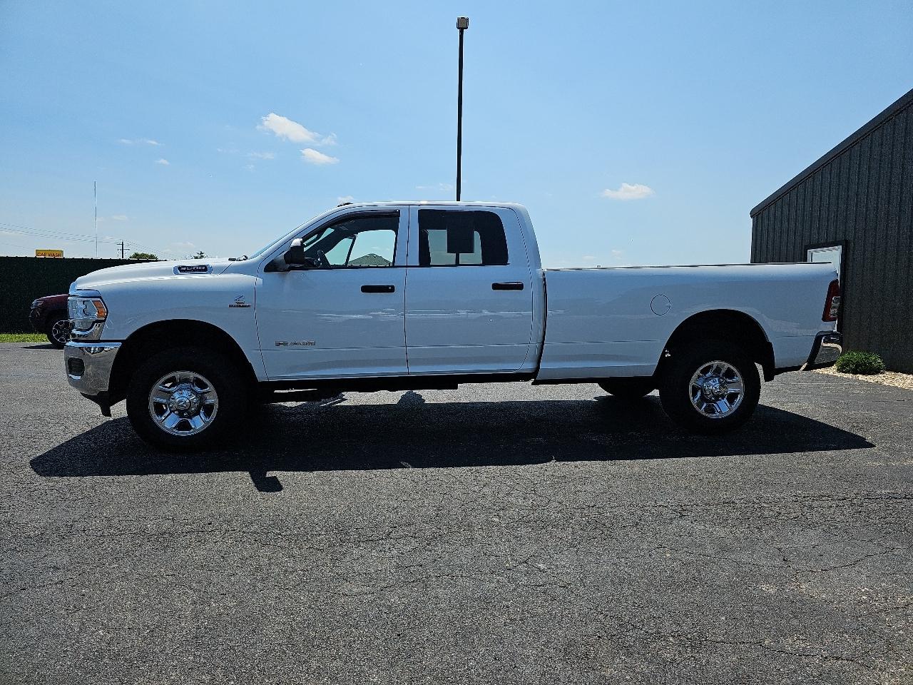 RAM 3500 Tradesman Crew Cab 4WD 2022