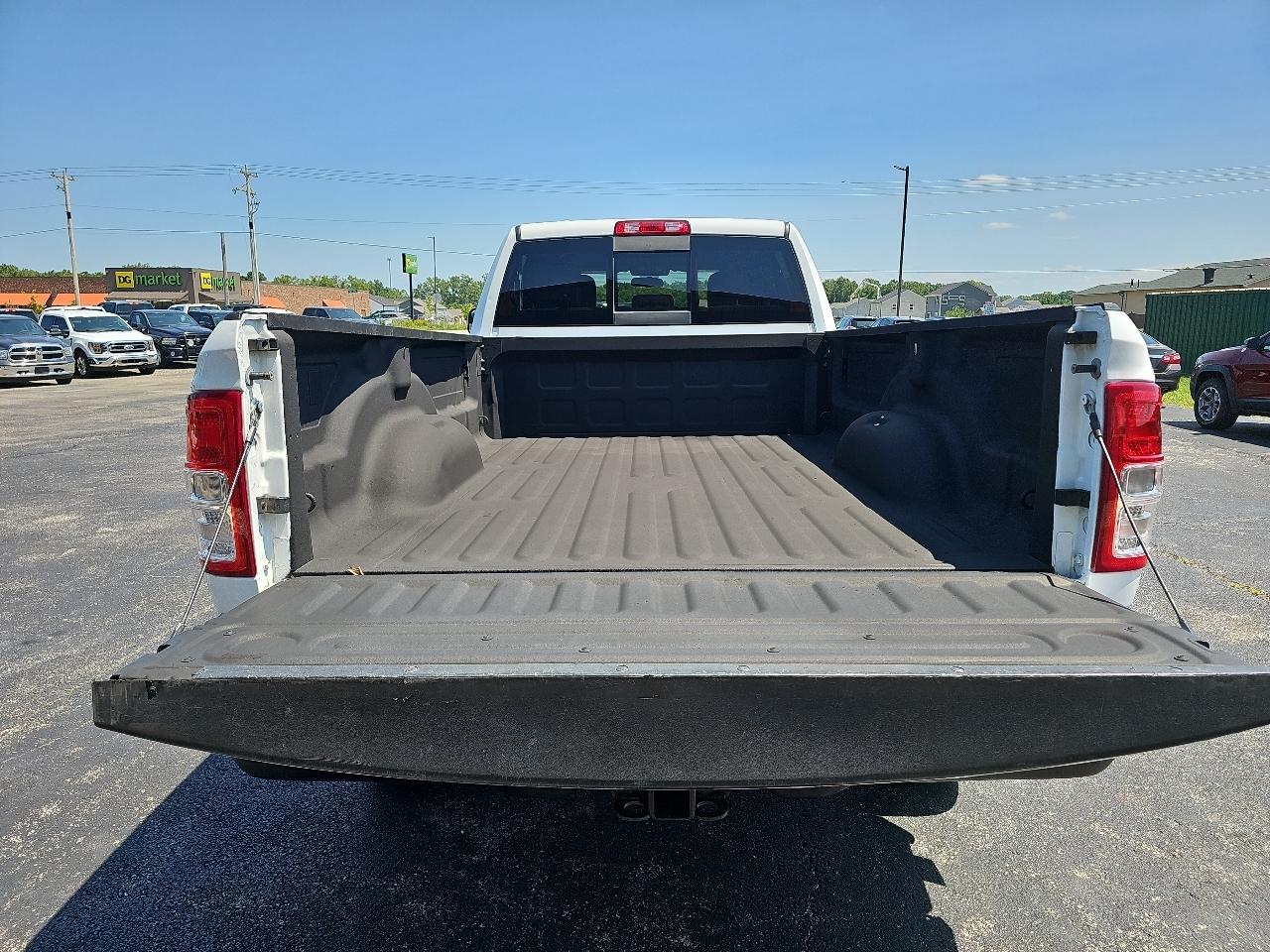 RAM 3500 Tradesman Crew Cab 4WD 2022
