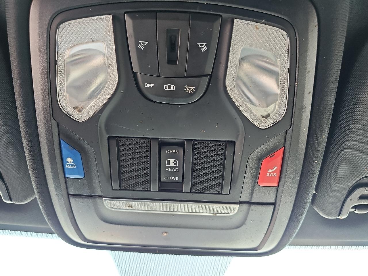 RAM 3500 Tradesman Crew Cab 4WD 2022