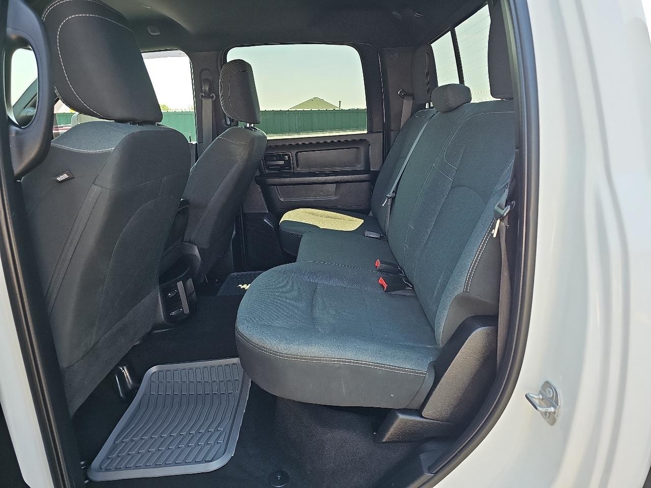 RAM 3500 Tradesman Crew Cab 4WD 2022