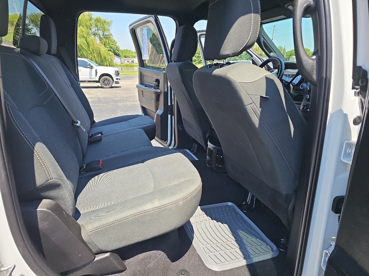 RAM 3500 Tradesman Crew Cab 4WD 2022