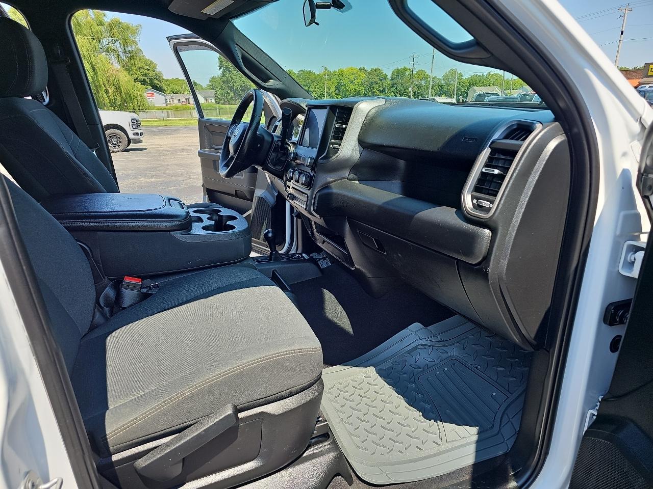 RAM 3500 Tradesman Crew Cab 4WD 2022