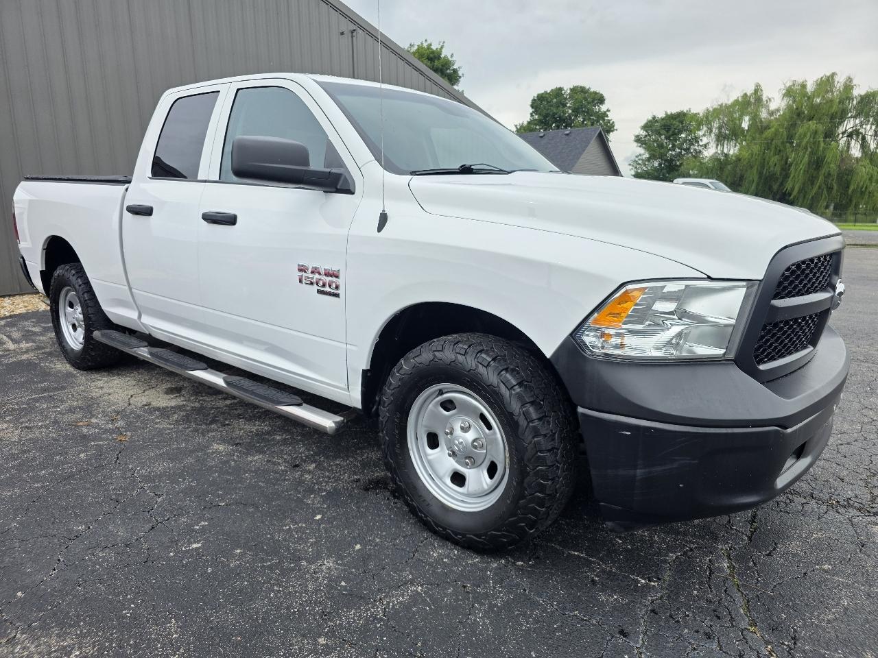 RAM 1500 Classic Tradesman Quad Cab 4WD 2021
