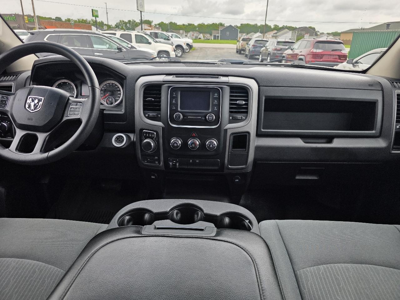 RAM 1500 Classic Tradesman Quad Cab 4WD 2021