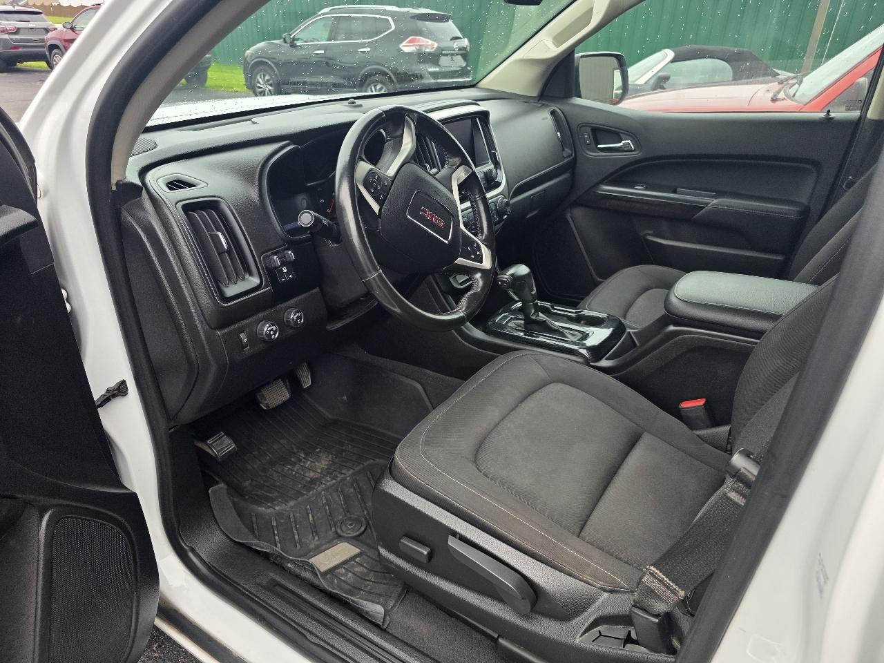 GMC Canyon SLE Crew Cab 4WD 2019
