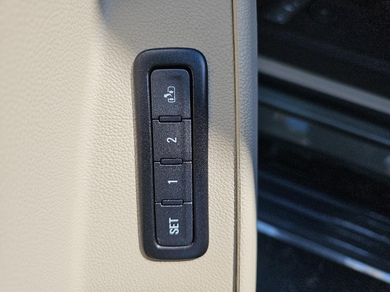 GMC Yukon Denali 4WD 2018