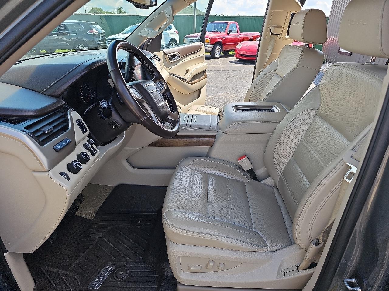 GMC Yukon Denali 4WD 2018
