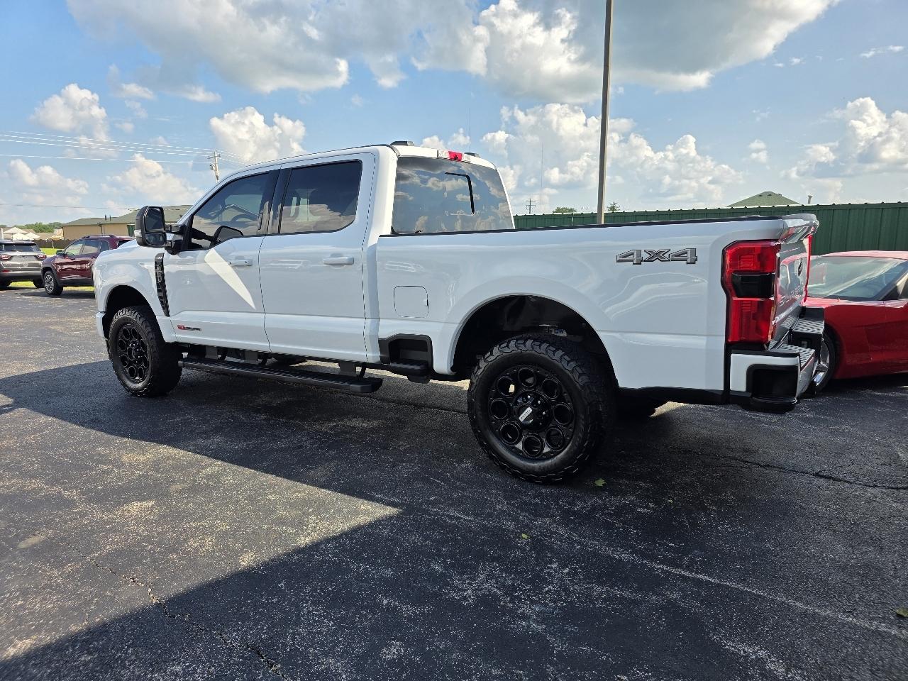Ford F-350 SD XLT Crew Cab 4WD 2024