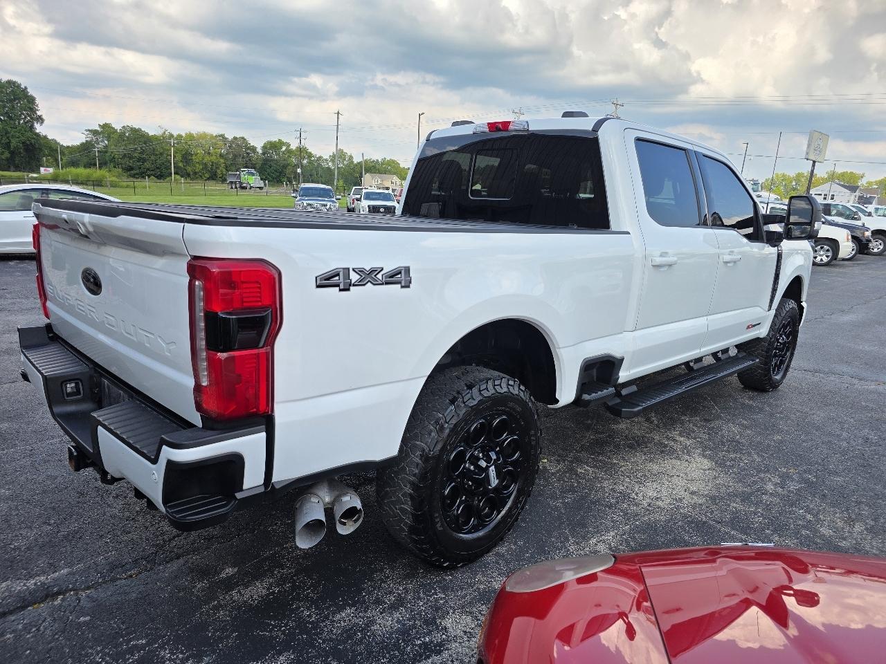 Ford F-350 SD XLT Crew Cab 4WD 2024