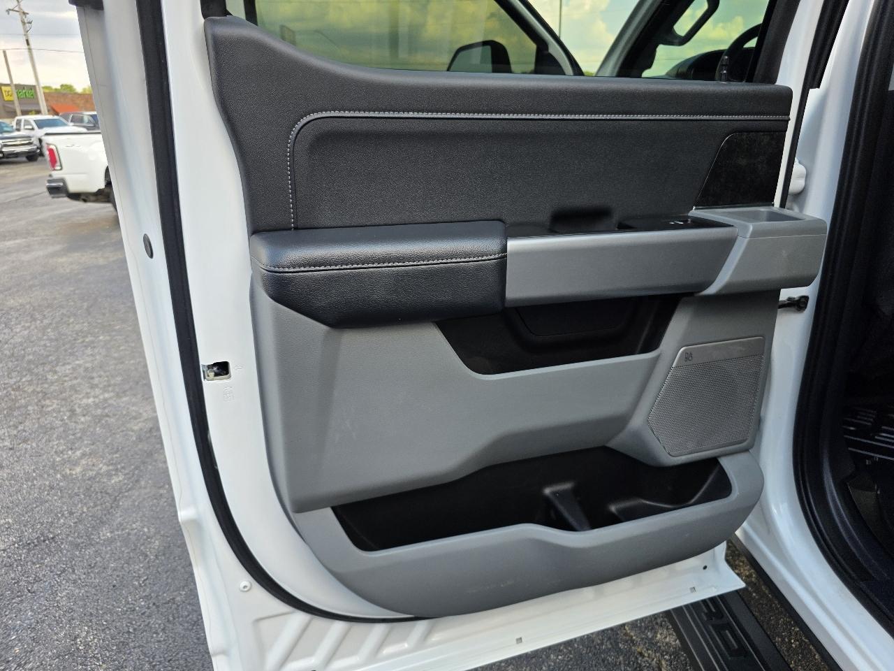 Ford F-350 SD XLT Crew Cab 4WD 2024