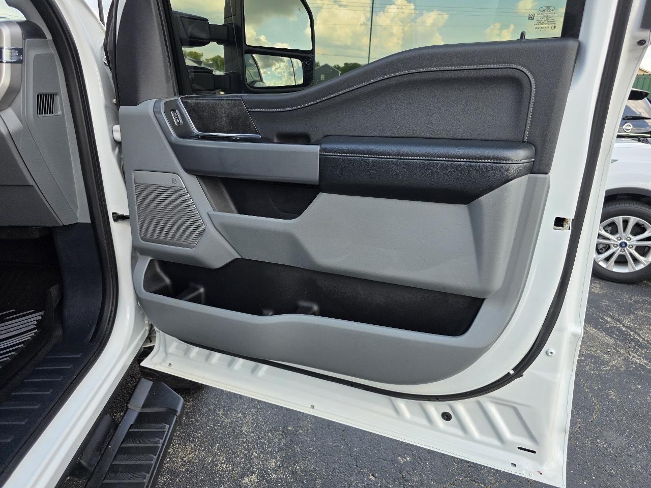 Ford F-350 SD XLT Crew Cab 4WD 2024