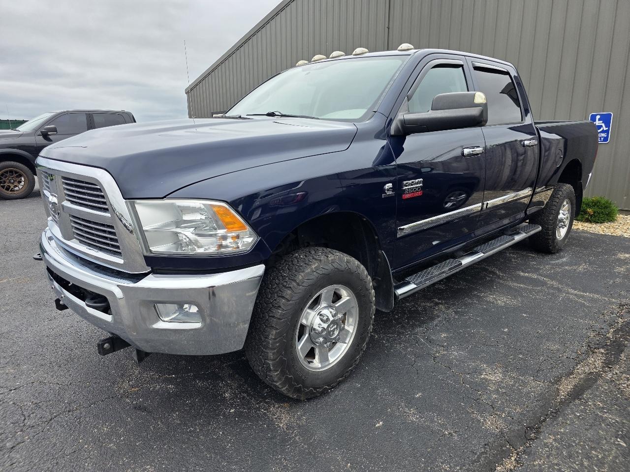 Dodge 2500 SLT Crew Cab SWB 4WD 2012