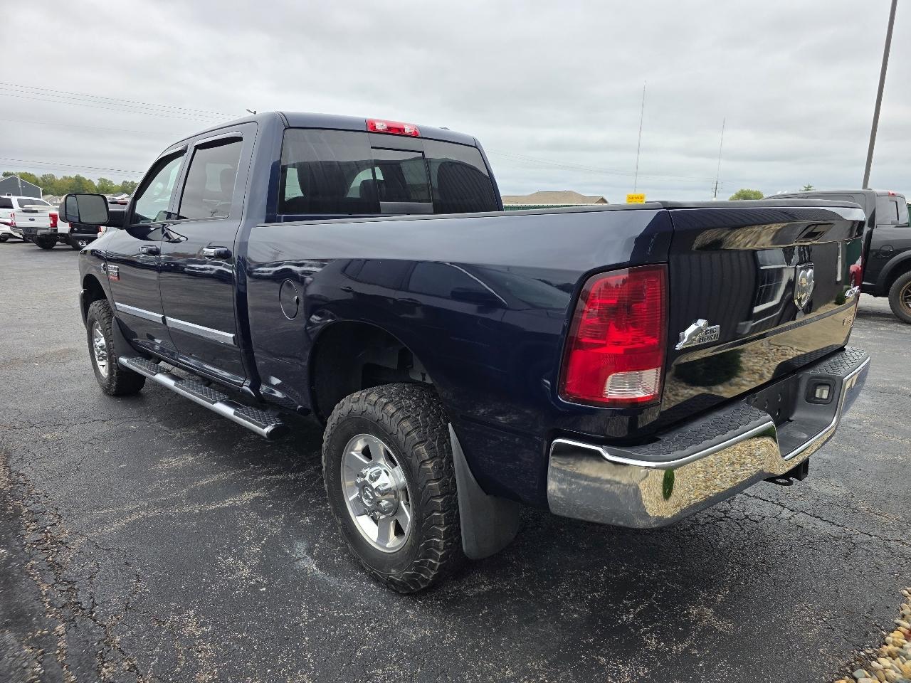 Dodge 2500 SLT Crew Cab SWB 4WD 2012