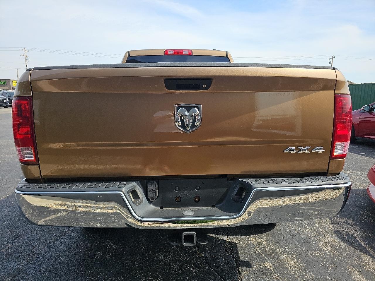 Dodge 1500 SLT Quad Cab 4WD 2011