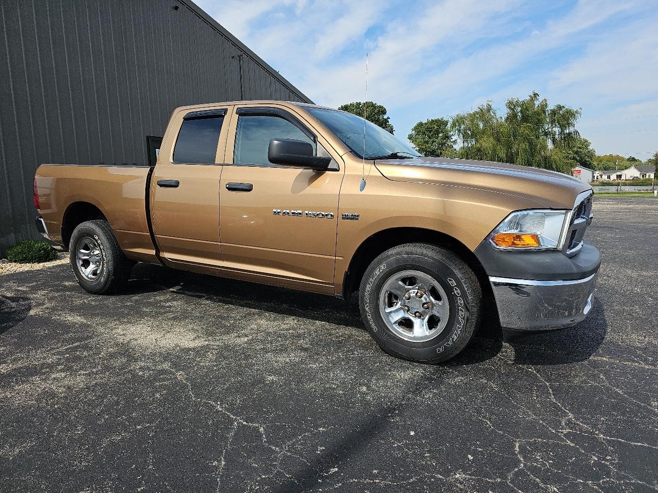 Dodge 1500 SLT Quad Cab 4WD 2011
