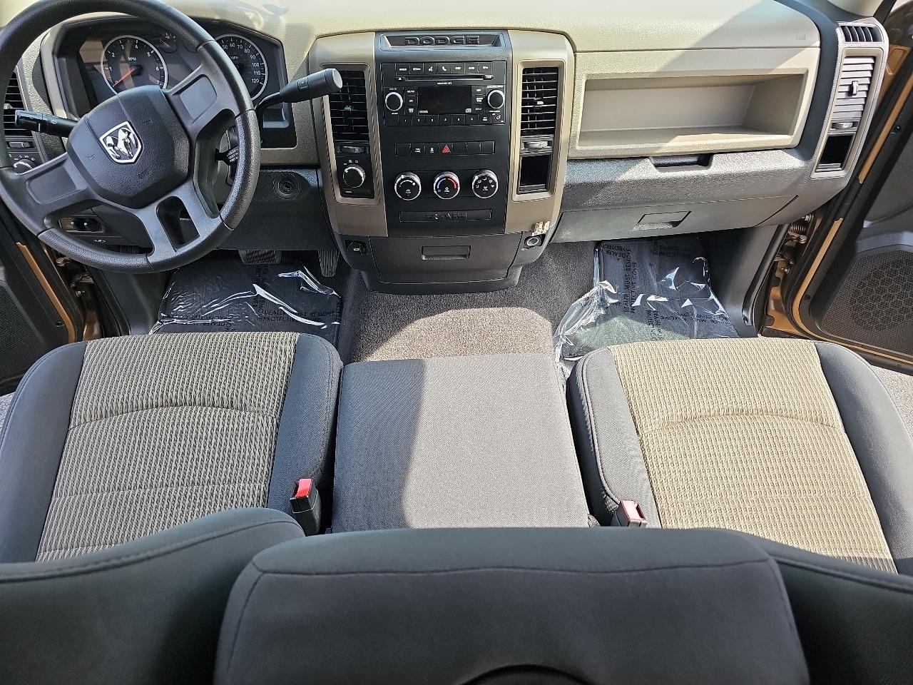 Dodge 1500 SLT Quad Cab 4WD 2011