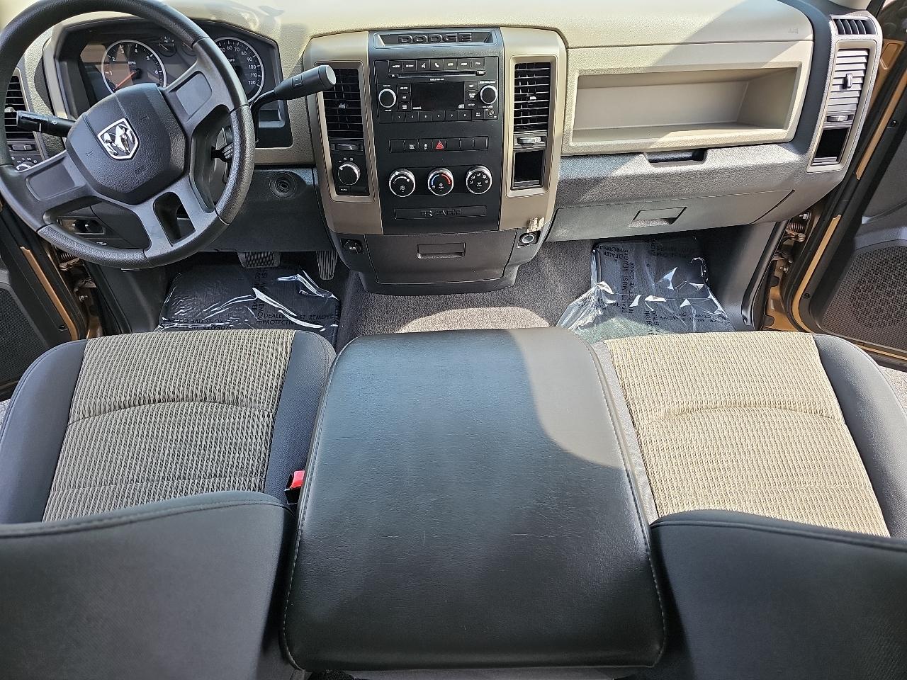 Dodge 1500 SLT Quad Cab 4WD 2011